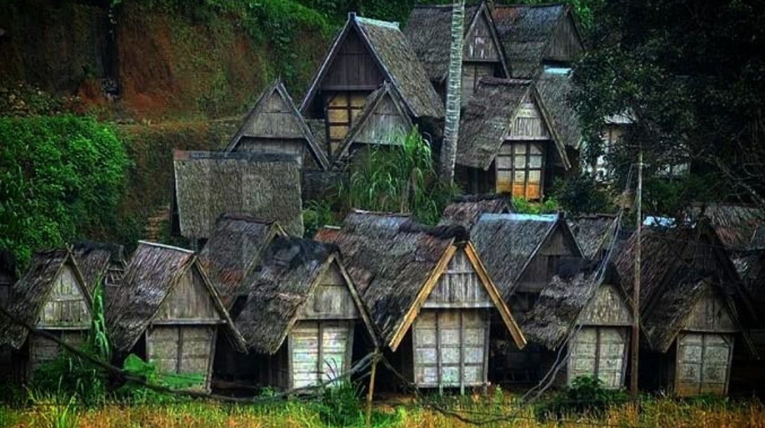 Destinasi Wisata Kampung Adat Desa Wisata Ciptagelar Sukabumi