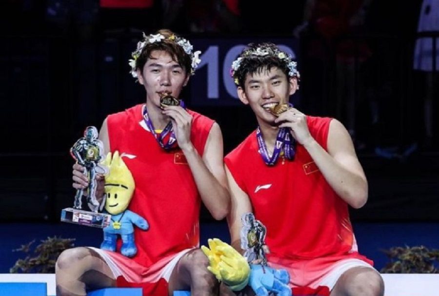 Li Junhui (kiri) Liu Yuchen (kanan). Li Junhui/Liu Yuchen Dihapus, Ranking BWF Ganda Putra Fajar Alfian/Rian Ardianto Naik