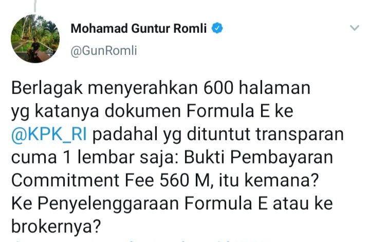 Pemprov DKI Jakarta serahkan dokumen Formula E pada KPK, tetapi politikus PSI Guntur Romli malah mempertanyakan bukti ini.