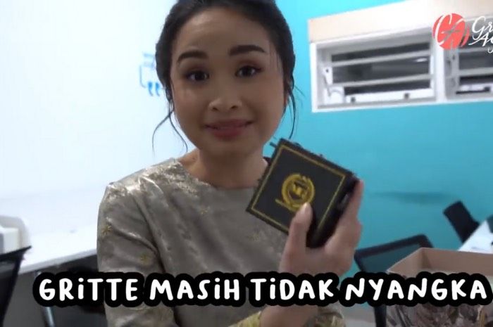 Bongkar Souvenir Pernikahan Ria Ricis dan Teuku Ryan, Gritte Agatha