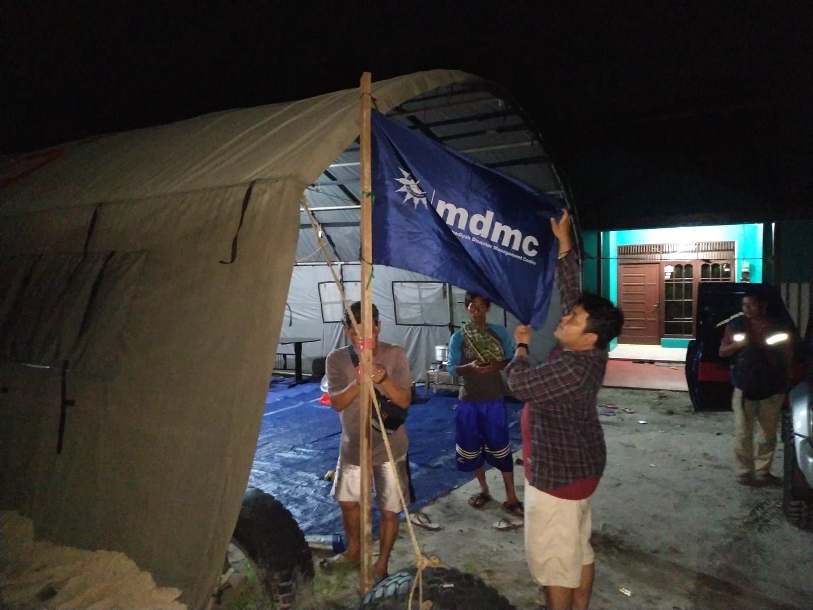 Pos layanan dari relawan MDMC Kota Palangkaraya