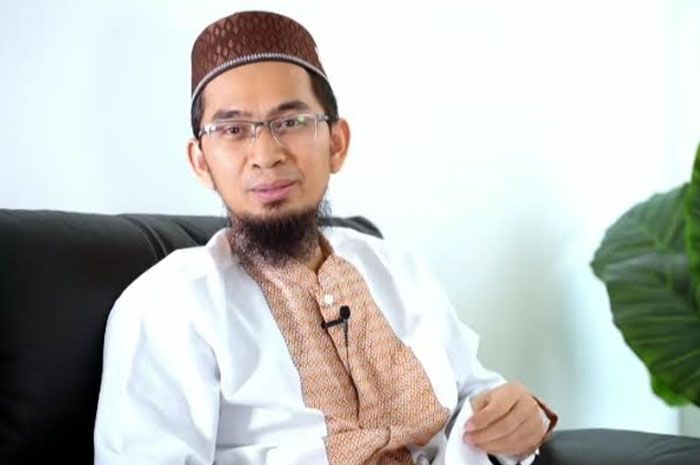 Ustadz Adi Hidayat