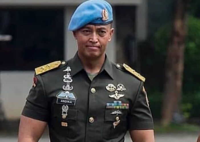 Rocky Gerung Sebut Jenderal Andika Perkasa Jadi Panglima TNI Untuk Menguasai dan Mengendalikan Politik 2024