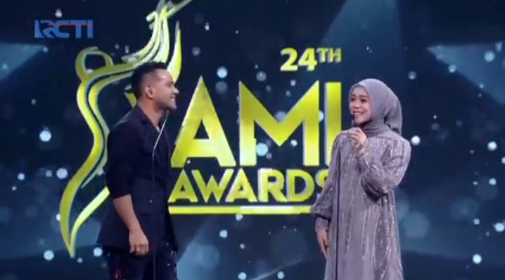 Lirik Lagu Es Lilin Lagu Daerah Jawa Barat Yang Dinyanyikan Lesti Dan Judika Di Ami Awards 2021