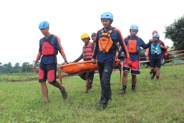 Hadapi potensi bencana, dua organisasi ini akan latih relawan kebencanaan di 27 kabupaten/kota di Jabar.