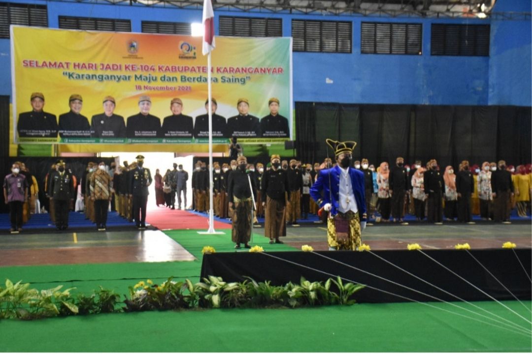 Upacara peringatan HUT ke-104 Kabupaten Karanganyar, Kamis (18/11/2021) di GOR RM Said. 