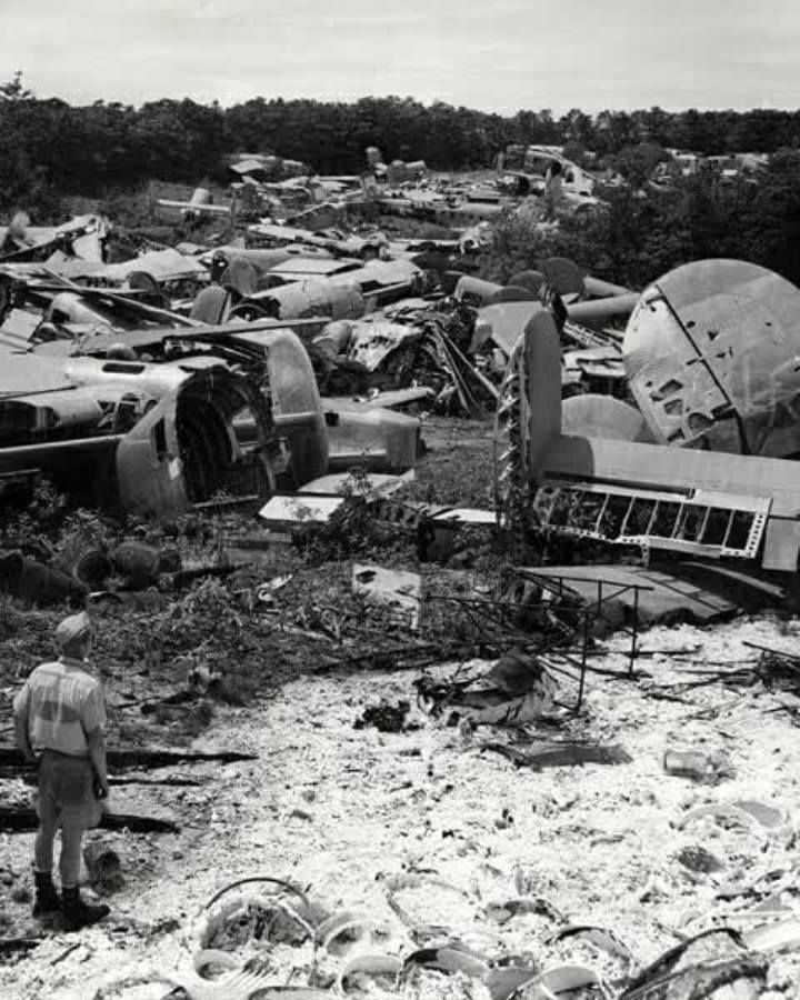 Kuburan pesawat militer Amerika Serikat di Papua pada 1947