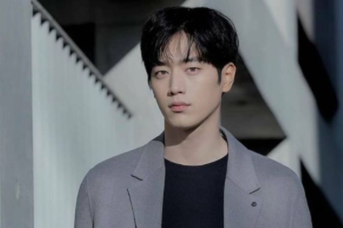 Seo Kang Joon akui membintangi film sebelum dirinya masuk wamil, bahkan ia membocorkan tanggal rilisnya kepada penggemar.  