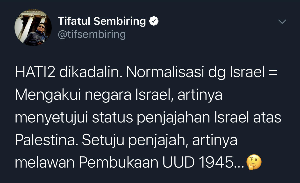 Cuitan Tifatul Sembiring ingatkan Prabowo usai 'tertangkap' kamera tengah berbicara dengan perwakilan Israel.