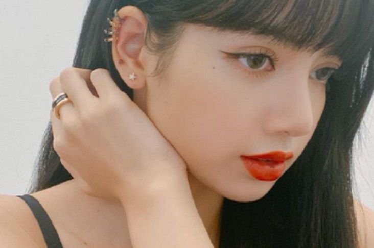  Lisa BLACKPINK positif COVID-19