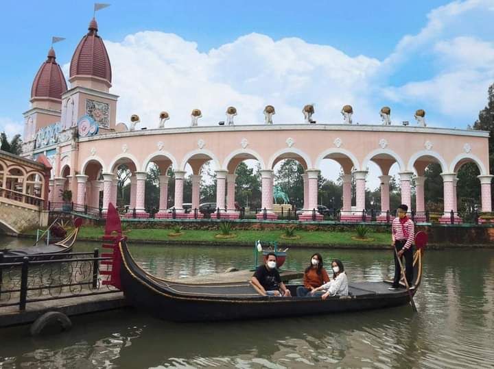 Destinasi Wisata Little Venice Bogor, Jelajahi Eropa Susuri Kota Air Venesia