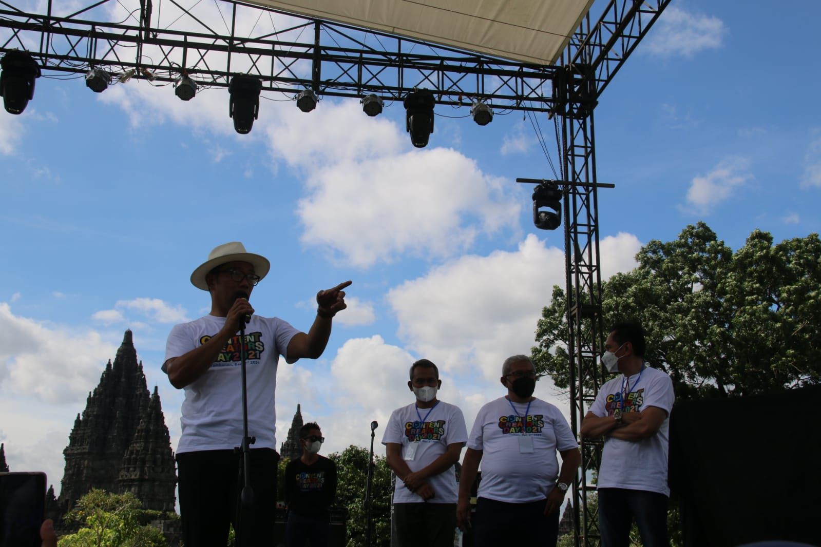 Gubernur Jawa Barat, Ridwan Kamil dalam acara Ultah PRMN yang ke-2