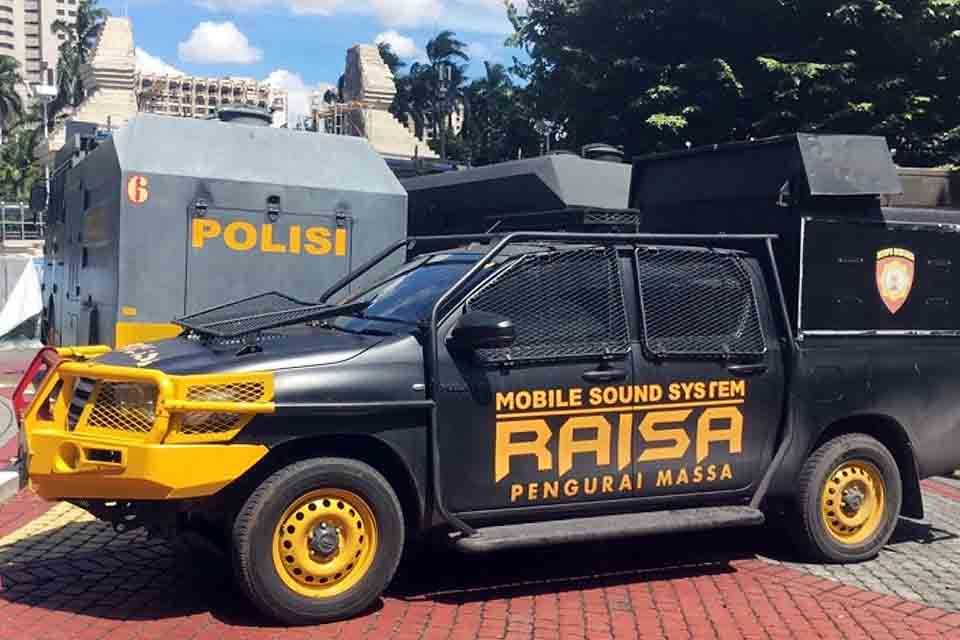 Mobil Raisa (Pengurai Massa) milik Polda Metro Jaya.