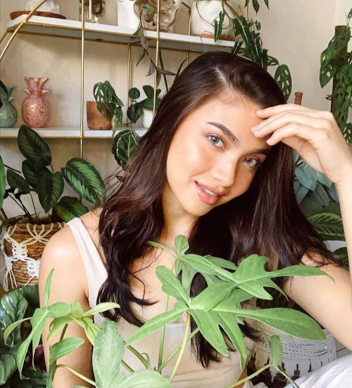 Profil dan Instagram Angela Gilsha, pemeran Dewi di sinetron Dewi Rindu yang tayang di SCTV.