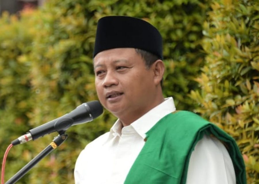 Wagub Jawa Barat Uu Ruzhanul Ulum mengaku prihatin atas kasus oknum guru perkosa santriwati di Kota Bandung.