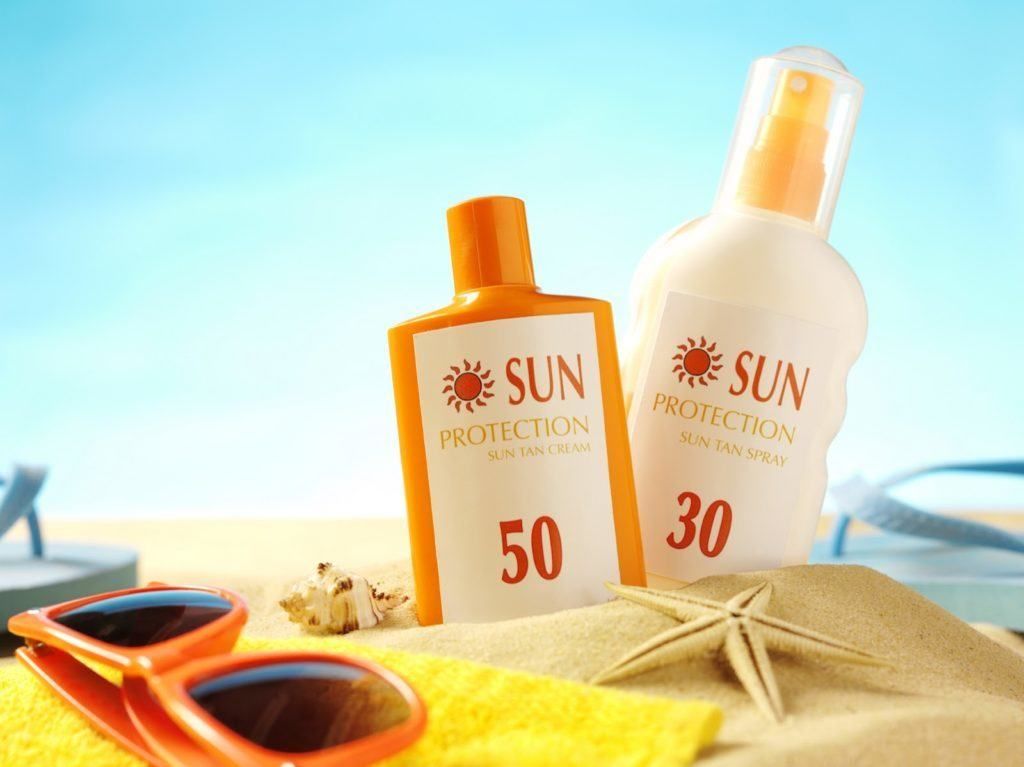 Ilustrasi Sunblock dan Sunscreen