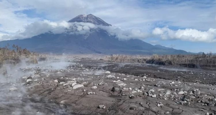 Dijuluki Tempat Bersemayam Para Dewa, Misteri, Sejarah Dan Legenda ...