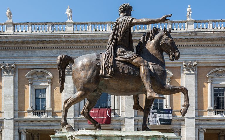 Patung Marcus Aurelius