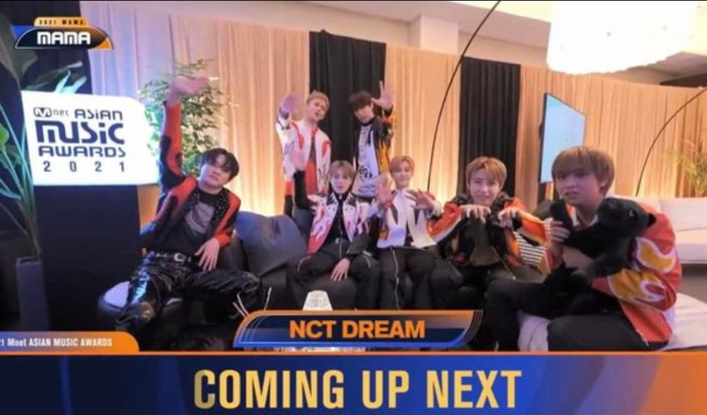 NCT Dream di ruang tunggu MAMA 2021