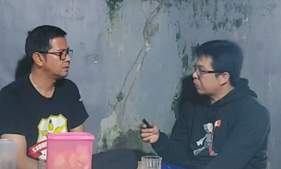 Kepala Desa Jalancagak, Indra Zainal diwawancara YouTuber Subang Hijau, Jack Batubara.