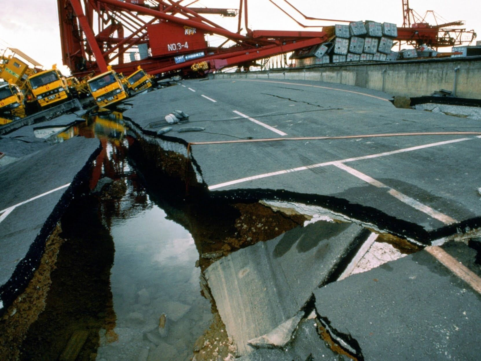 Gempa Terkini Magnitudo 5,3 Guncang Wilayah Pangandaran, Terasa Hingga