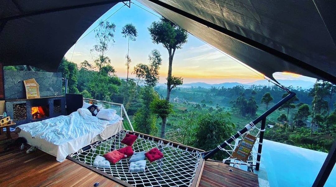 BANDUNG VIRAL! 3 Rekomendasi Wisata Air Panas di Bandung: Cocok Banget Buat Healing Dah