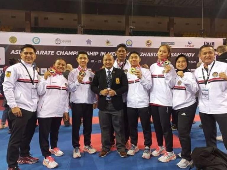 Tim Karate Indonesia berhasil raih beberapa medali dalam turnamen Asian Karate Championship in Memory of Zhastalap Sanauov yang diselenggarakan di Almaty, Kazakhstan dari 18 hingga 22 Desember 2021. / @indonesiainnursultan