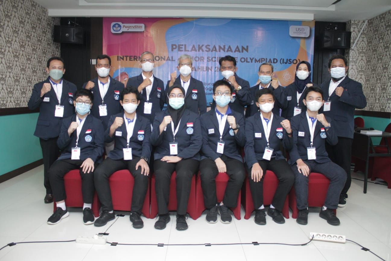 Siswa peserta olimpiade sains internasional, International Junior Science Olympiad (IJSO) 2021.