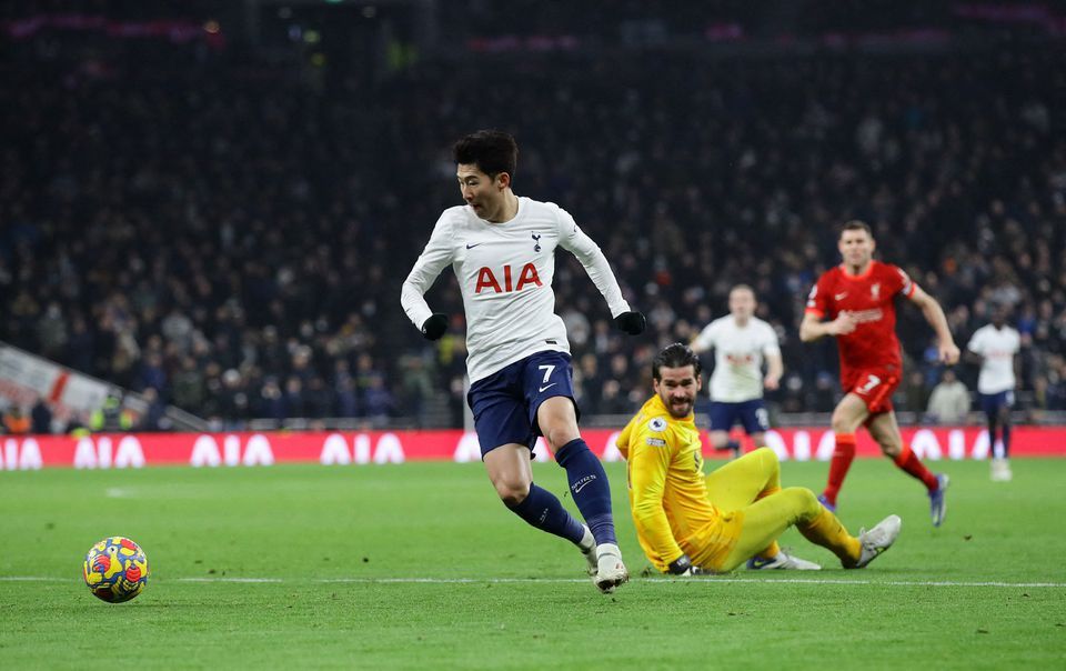 Son Heung-min mencetak gol kedua untuk Tottenham Hotspur.