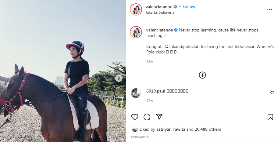 tangkapan layar instagram @valenciatanoe saat berlatih menunggang kuda