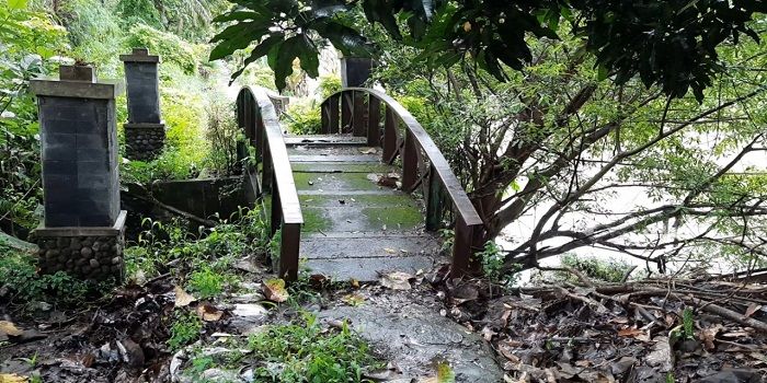 Lingkungan Taman Sekartaji Solo yang memiliki aura mistis. Di tempat ini kerap muncul penampakan kuntilanak dan gendruwo. (Foto: Dok. Istimewa/putut)