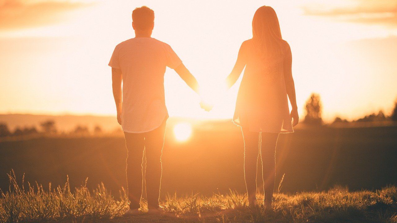Ramalan Zodiak 23 Desember 2022 Libra, Scorpio, Sagitarius: Hadir Cahaya Cinta dalam Kehidupan Asmara 