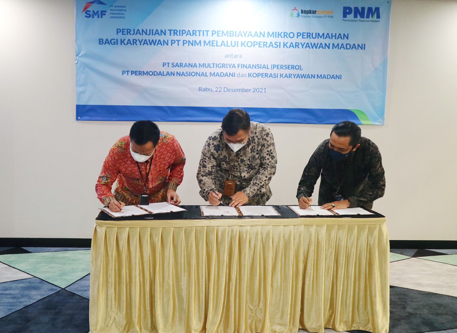 PT Permodalan Nasional Madani (PNM) dan PT Sarana Multigriya Finansial (Persero) atau SMF berkolaborasi dalam guna mendorong pembiayaan mikro perumahan dan memberikan fasilitas pembiayaan bagi karyawan PNM yang tergabung dengan Koperasi Karyawan Madani (KopKarMadani).