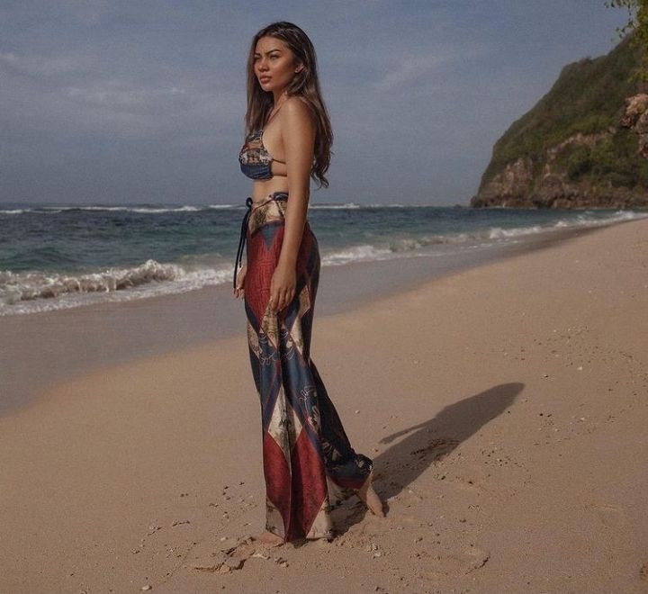 Ariel Tatum Pamer Momen di Bali, Fans Malah Kepo Outfit yang Dikenakan: Naksir Berat Bajunya