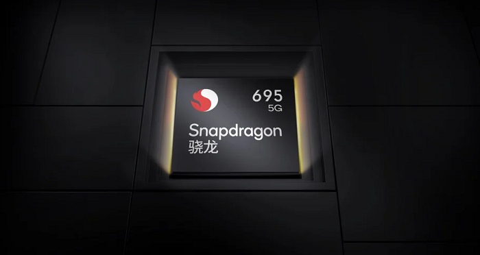 Snapdragon 695 dari Qualcomm dengan dukungan konektivitas 5G menjadi otak dari smartphone iQOO U5.