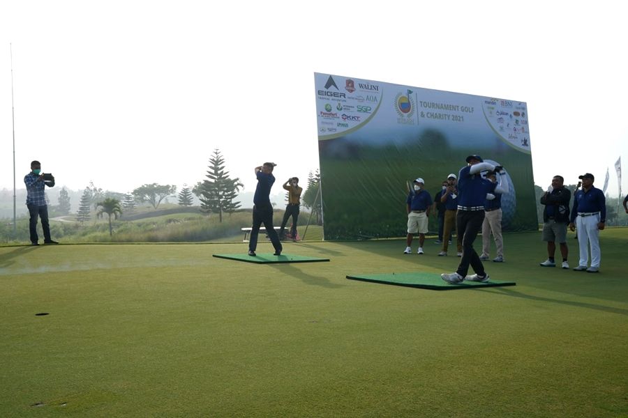 Penyelenggaraan Turnamen Golf dan Charity  Mitra Golf Nusantara 2021, di Parahyangan Golf, Kota Baru, Paranhyangan, Padalarang, Kabupaten Bandung Barat, 19 Desember 2021