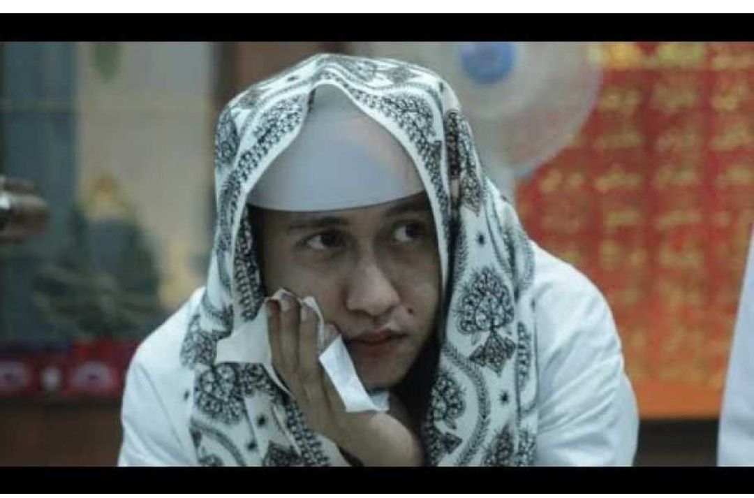 Habib Bahar bin Smith ditangkap polisi dan ditetapkan sebagai tersangka. 