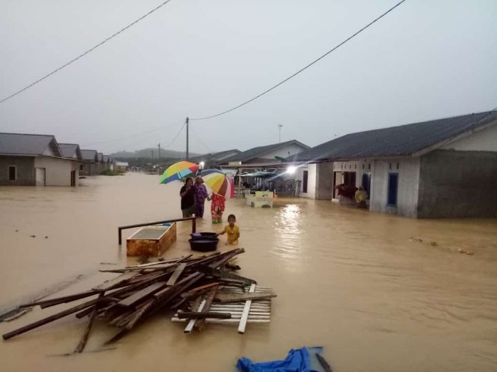 Banjir di komplek perumahan timbang langsa