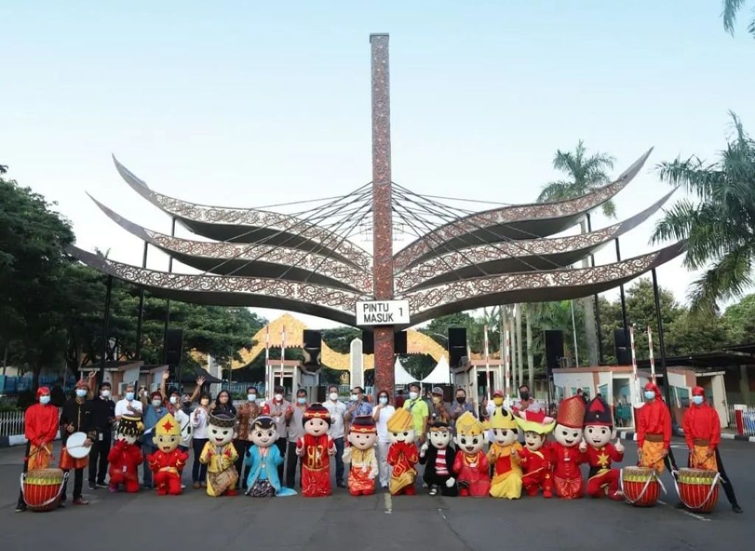 Jam Buka Taman Mini Indonesia Indah, Harga Tiket, dan Cara ...