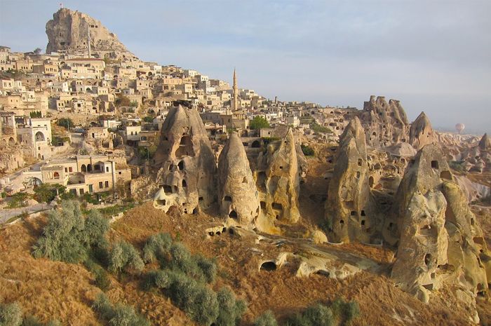 Mengenal Cappadocia yang viral usai disebut dalam webseries 'Layangan Putus', tempat di Turki dengan pemandangan istimewa.