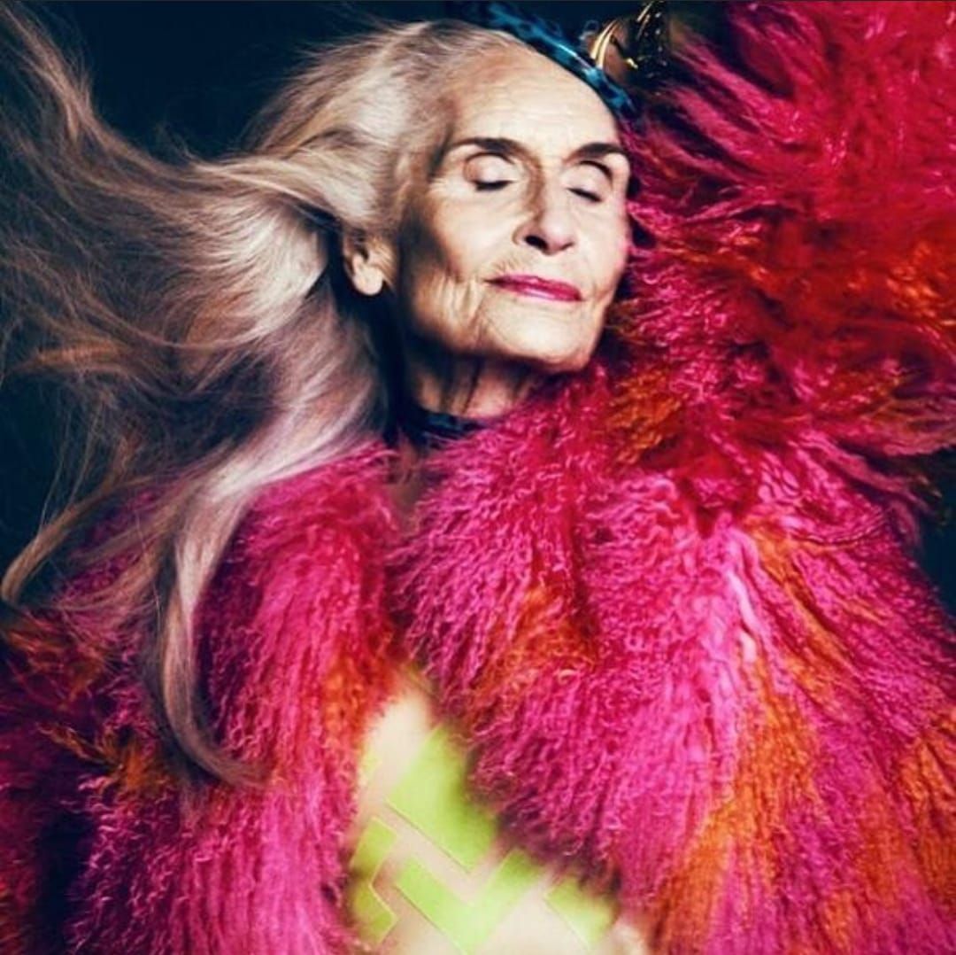 Berusia Hampir 100 Tahun Supermodel Tertua Di Dunia Daphne Selfe