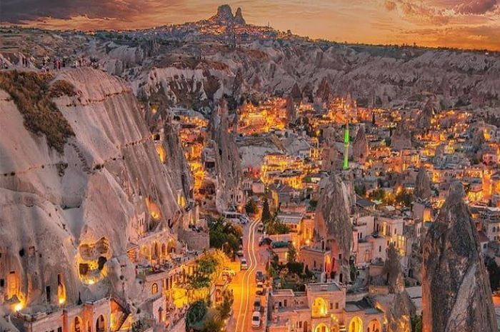 Cappadocia ketika malam hari