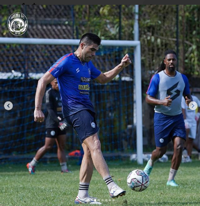 Pemain Anyar Arema FC Fabiano Beltrame mulai berlatih bersama timnya