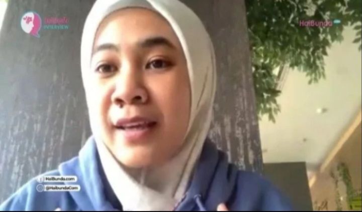 Mengenal Sosok Mommy ASF Penulis Novel Layangan Putus Dari Biodata Hingga Kisahnya Priangan