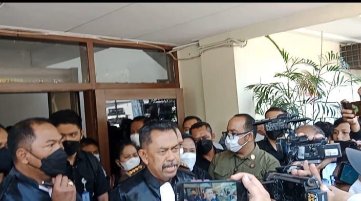 Kepala Kejati Jabar Asep Mulyana umumkan Herry Wirawan dituntut hukuman mati