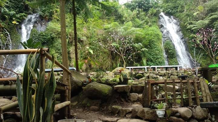 Wisata air terjun pengantin berada di Kabupaten Ngawi Jawa Timur