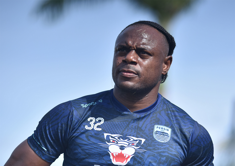 Victor Igbonefo siap bertanidng melawan Bali United