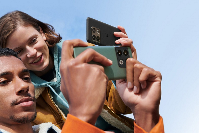 OnePlus 10 Pro dilengkapi dengan tiga kamera serbaguna hasil kolaborasi dengan Hasselblad.