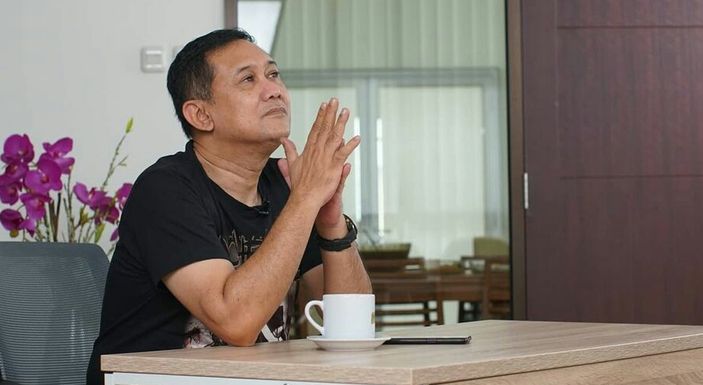 Laporan kasus dugaan penghinaan yang dilakukan Denny Siregar kini dilimpahkan Polda Jawa Barat ke Polda Metro Jaya.