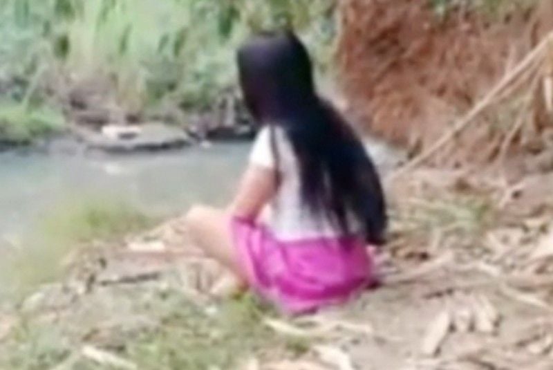 No Sensor Link Video Belatung di  kelamin Wanita  Viral  di  